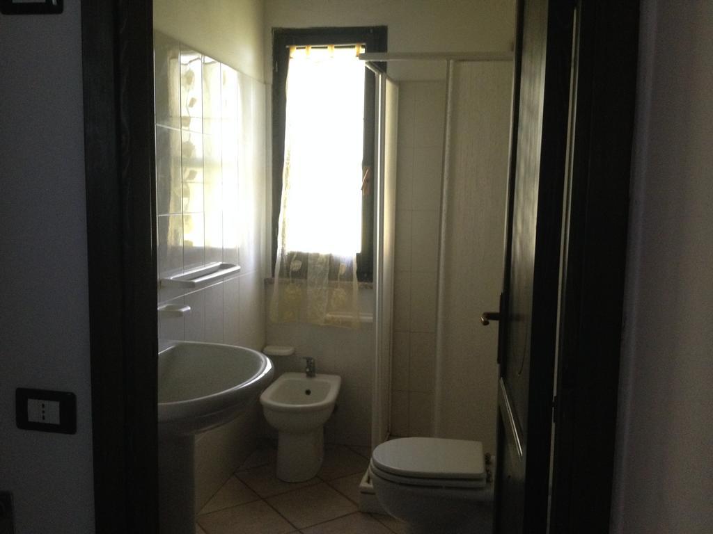 Il Ruscello Villa SantʼAnna Arresi Стая снимка